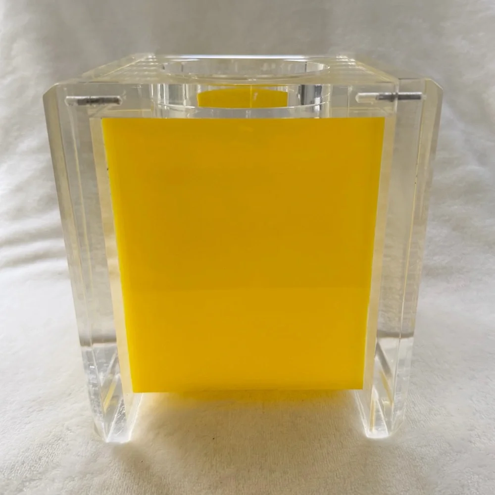 Rare Vintage L & R Enterprises MCM Lucite Yellow Clear Tissue Box Holder Lid